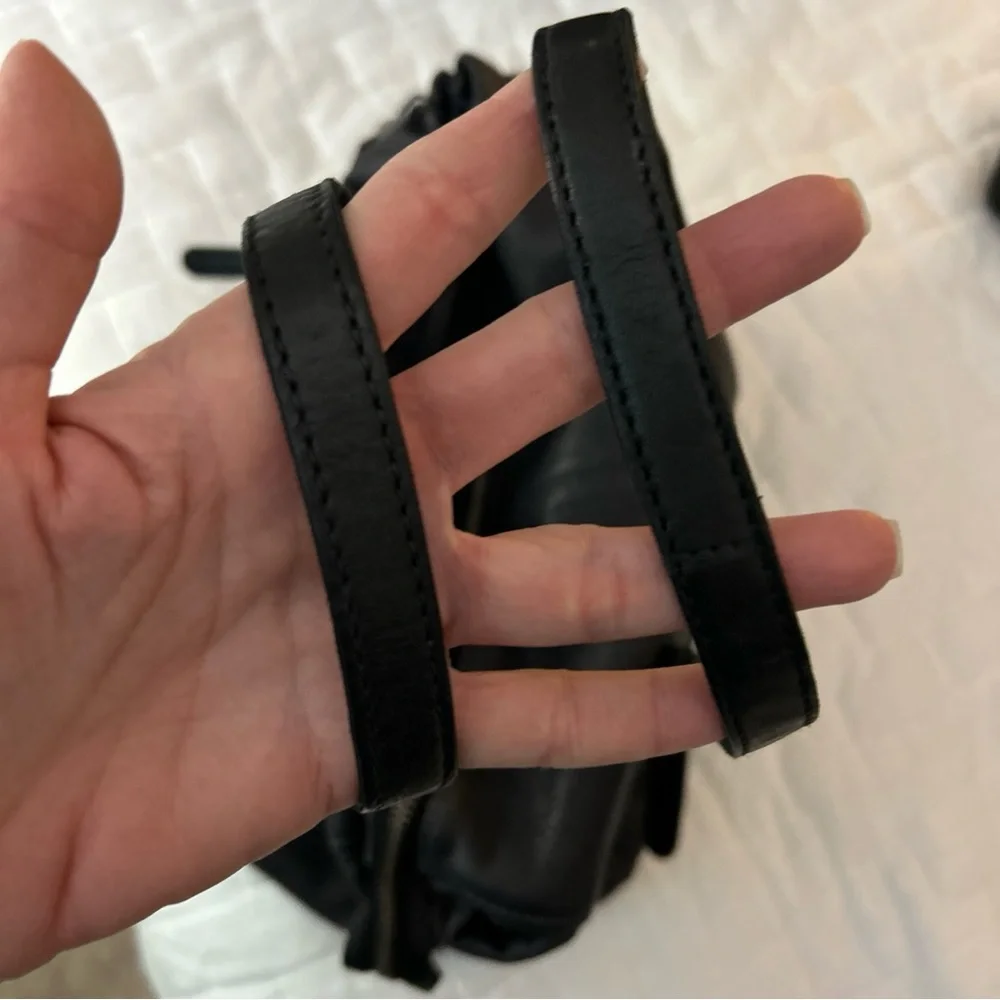 $348 NWT Liebeskind Doba Leather Shoulder Bag Tote - Picture 11 of 11